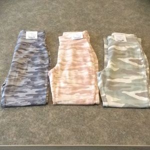 3 multi color pack juniors flirtitude leggings 💕